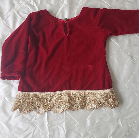 (Free add on) Girls' Top/ blouse - Picture 2 of 3